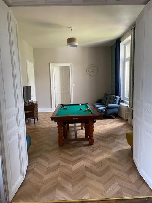Appartement De Caractere Mirecourt Exteriér fotografie